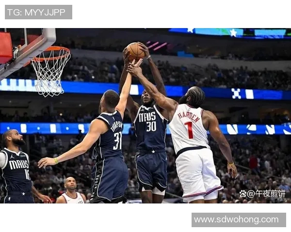 快船110-114惜败独行侠！哈登赛后无奈表态，球队前景暗淡无光